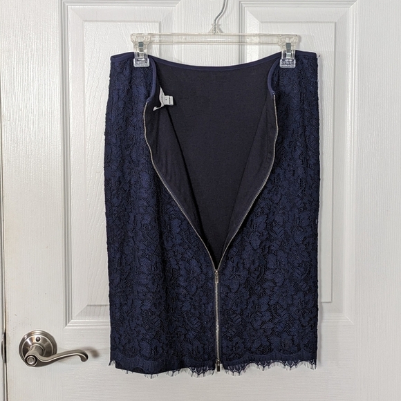 New DVF Diane Von Furstenberg Scotia Navy Blue Eyelash Lace Pencil Skirt Size 10 - Picture 4 of 10